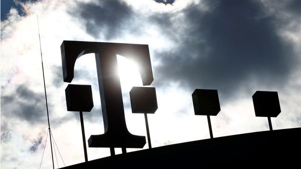 EU charges Czech mobile operators with blocking rivals EU charges Czech mobile operators with blocking rivals
