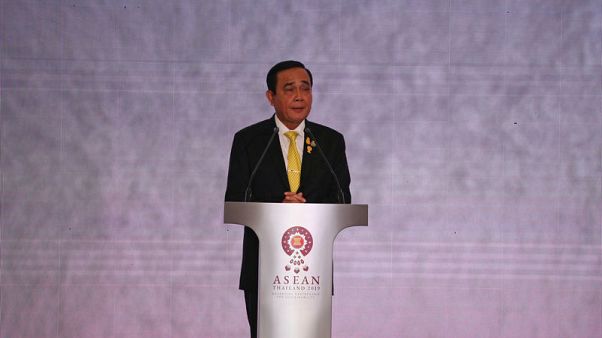 Thai PM vows to take sole responsibility for oath of office gaffe Thai PM vows to take sole responsibility for oath of office gaffe