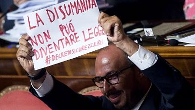 Locale Milano, sconto 10% a non italiani Locale Milano, sconto 10% a non italiani