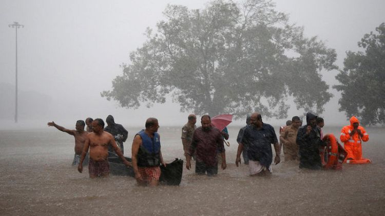 فيضانات الهند تودي بحياة 33 وتشرد الآلاف