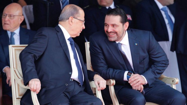 رئيس وزراء لبنان يقول إنه أكثر تفاؤلا بعد محادثات مع عون