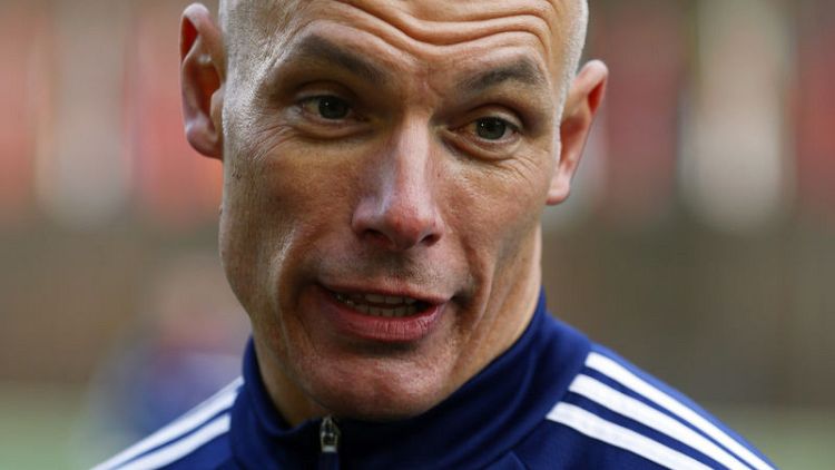 Top referee Webb backs VAR to improve Premier League
