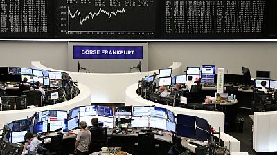 انخفاض أسهم أوروبا بفعل اضطرابات سياسية في إيطاليا انخفاض أسهم أوروبا بفعل اضطرابات سياسية في إيطاليا