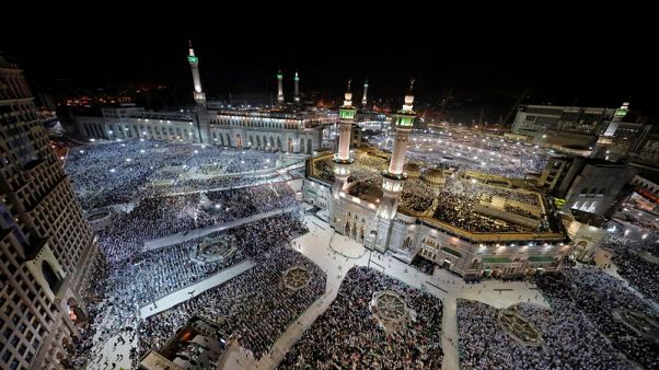 Muslim pilgrims descend on Mecca for haj, Saudis warn against politics Muslim pilgrims descend on Mecca for haj, Saudis warn against politics