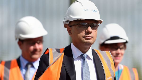 Brexit hazard warning lights: UK economy contracts for first time since 2012 Brexit hazard warning lights: UK economy contracts for first time since 2012