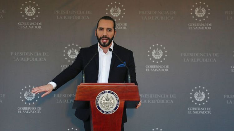 El Salvador to launch commission to investigate corruption