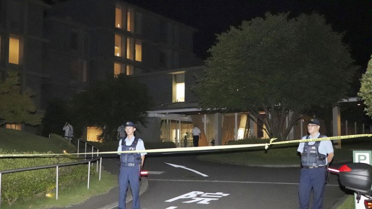 رجل يطعن أربعة أشخاص بمستشفى في اليابان