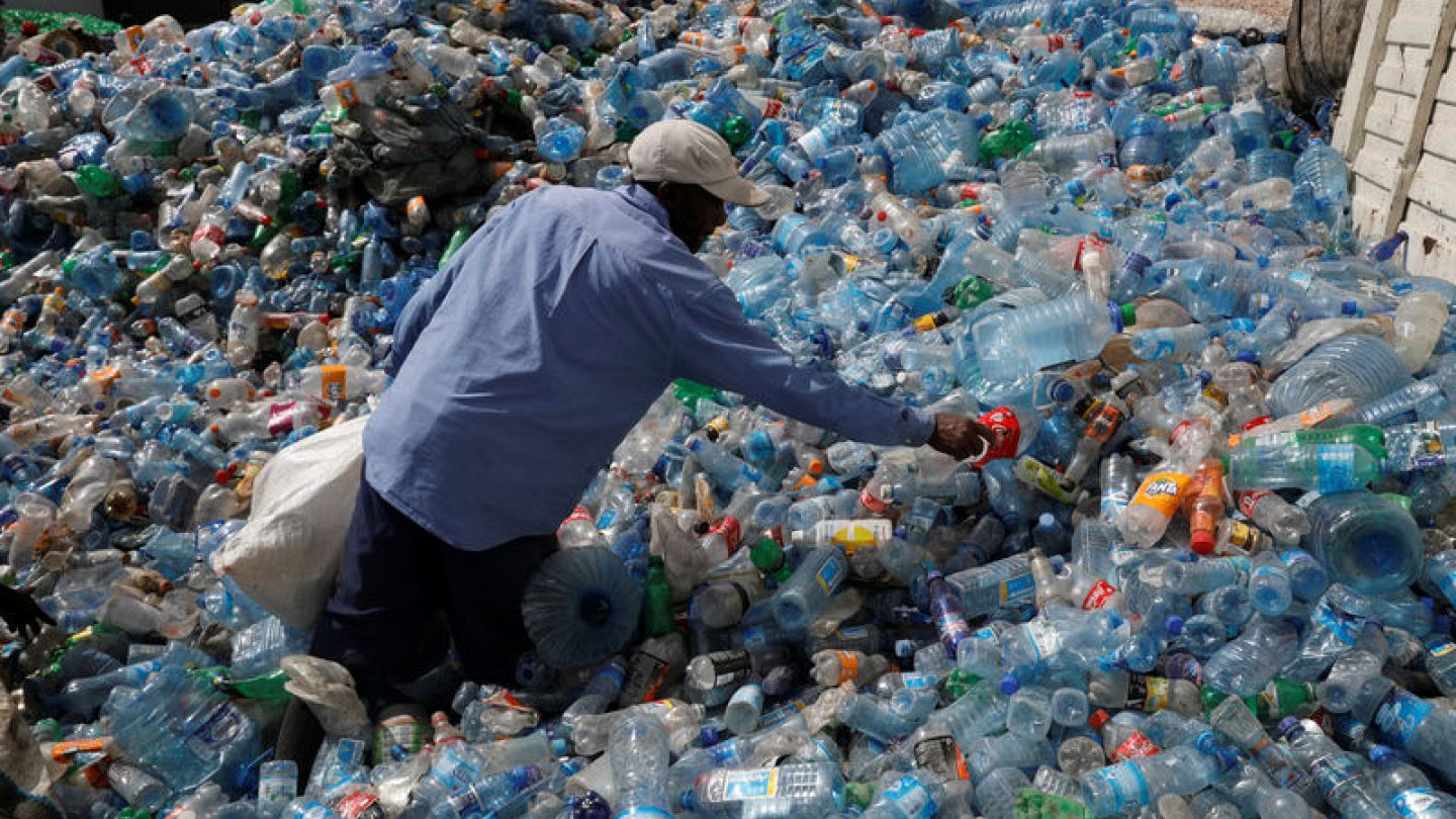 Everything you should know about single-use plastic - Greenpeace Africa