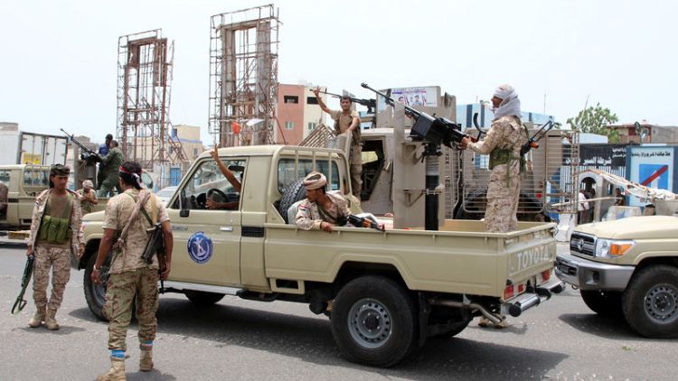 تصدع التحالف المؤيد للحكومة في اليمن بعد سيطرة الانفصاليين على عدن