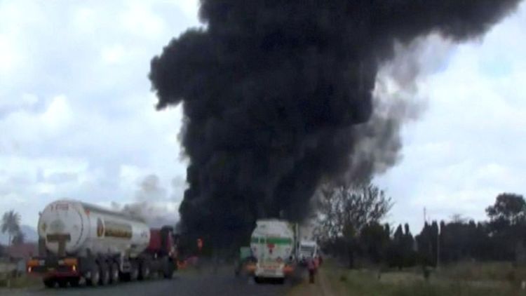 مقتل العشرات في انفجار شاحنة وقود في تنزانيا