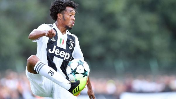 Juve: Cuadrado, miglioriamo ogni giorno Juve: Cuadrado, miglioriamo ogni giorno