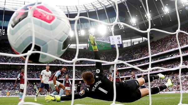 Kane scores late double to give Spurs win over Villa Kane scores late double to give Spurs win over Villa