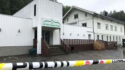 الشرطة تحقق في حادث إطلاق نار بمسجد في النرويج باعتباره عملا إرهابيا محتملا الشرطة تحقق في حادث إطلاق نار بمسجد في النرويج باعتباره عملا إرهابيا محتملا