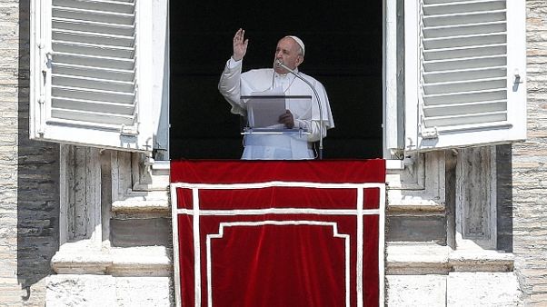 Papa: fede vera guarda chi ha bisogno Papa: fede vera guarda chi ha bisogno