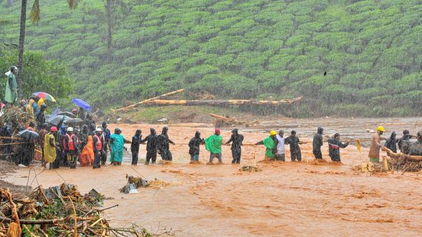 Death toll from Indian floods reaches 147, hundreds of thousands evacuated Death toll from Indian floods reaches 147, hundreds of thousands evacuated