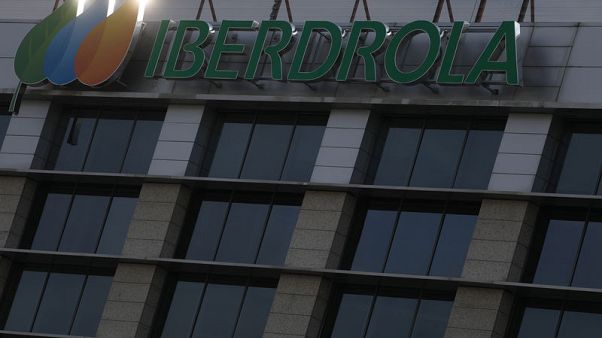 Iberdrola to sell 40% stake in UK wind project for £1.6 billion Iberdrola to sell 40% stake in UK wind project for £1.6 billion