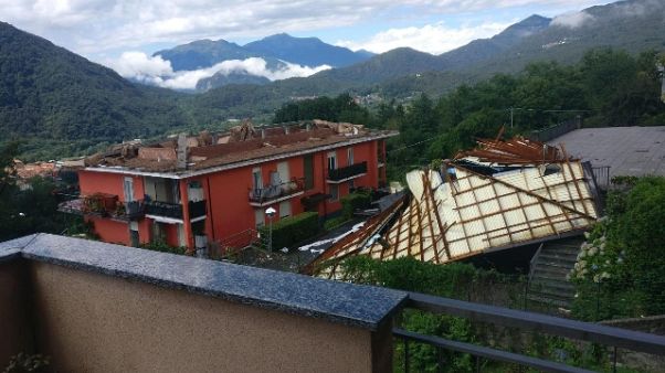 Nubifragi sul Verbano, 4 feriti lievi Nubifragi sul Verbano, 4 feriti lievi