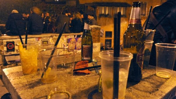 Mix alcol e droga, grave 17enne a Pisa Mix alcol e droga, grave 17enne a Pisa