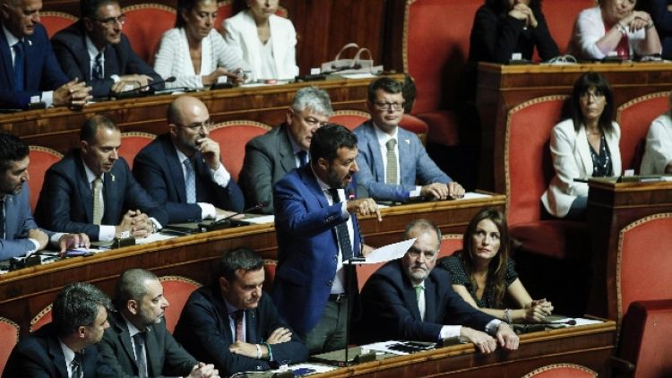 Salvini, non ritiro ministri