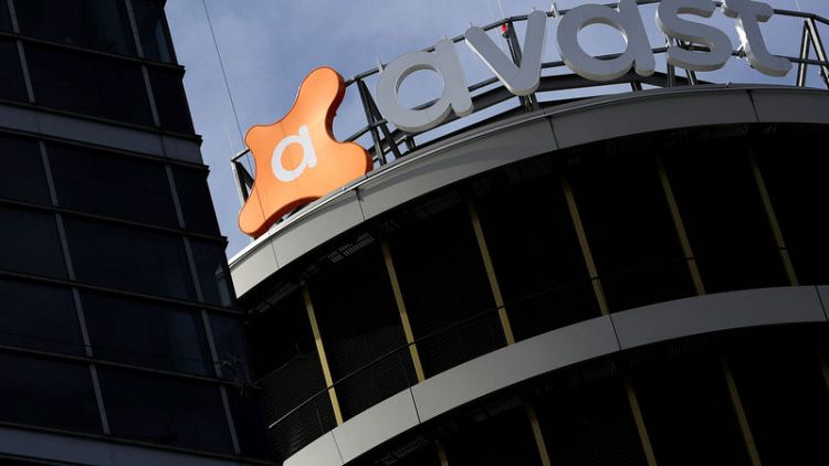 Avast sees strong year after beating first-half forecast