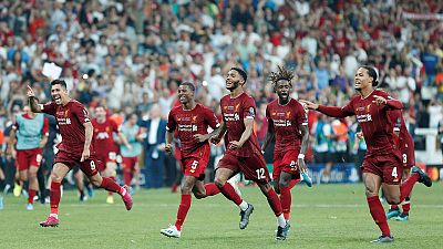 ليفربول يتوج بكأس السوبر الأوروبية بعد ركلات الترجيح ليفربول يتوج بكأس السوبر الأوروبية بعد ركلات الترجيح