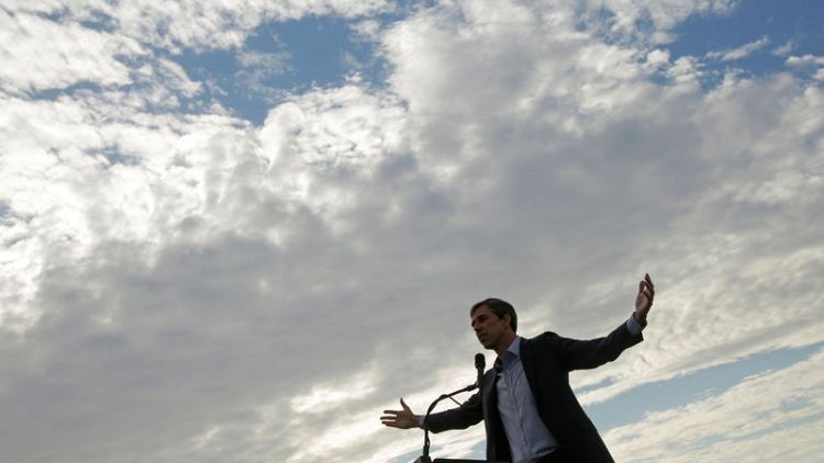 Democratic presidential hopeful O'Rourke back on campaign trail; Hickenlooper drops out