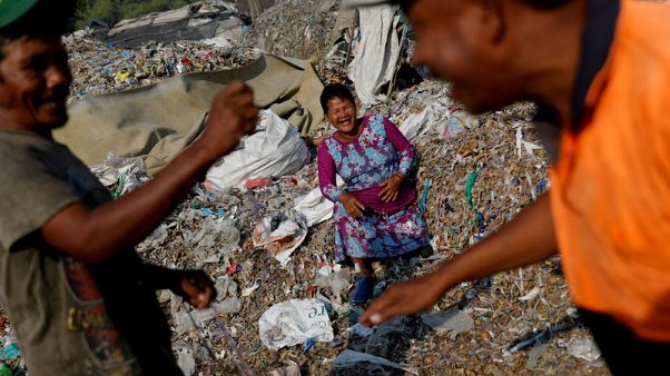 Cash for trash: Indonesia village banks on waste recycling Cash for trash: Indonesia village banks on waste recycling