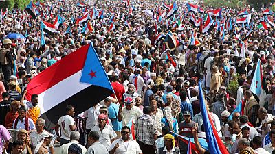 Aden standoff delays Saudi summit intended to forge new Yemen government - sources Aden standoff delays Saudi summit intended to forge new Yemen government - sources
