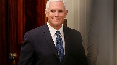 نائب الرئيس الأمريكي يحث الصين على احترام قوانين هونج كونج وسط احتجاجات نائب الرئيس الأمريكي يحث الصين على احترام قوانين هونج كونج وسط احتجاجات