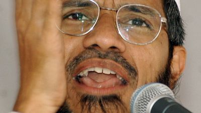 الداعية الإسلامي الهندي ذاكر نايك يعتذر للماليزيين عن تصريحات أثارت الجدل الداعية الإسلامي الهندي ذاكر نايك يعتذر للماليزيين عن تصريحات أثارت الجدل