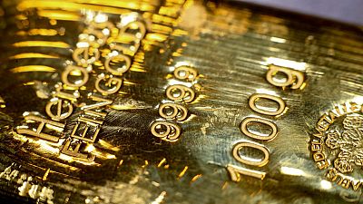 الذهب فوق 1500 دولار مع هبوط عوائد السندات بفعل آمال التحفيز الذهب فوق 1500 دولار مع هبوط عوائد السندات بفعل آمال التحفيز