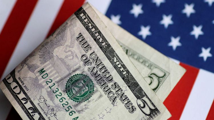 الدولار يضعف مع تجدد انخفاض عوائد السندات الأمريكية
