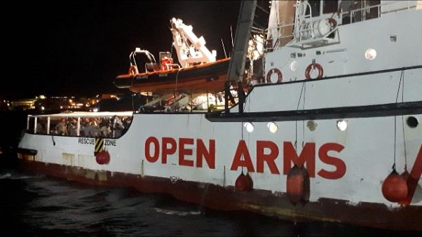 Open Arms arrivata in porto Lampedusa Open Arms arrivata in porto Lampedusa