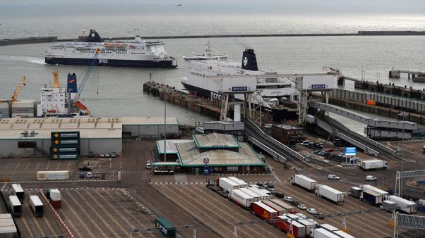 UK fast-tracks firms for customs roll as it readies for Brexit UK fast-tracks firms for customs roll as it readies for Brexit