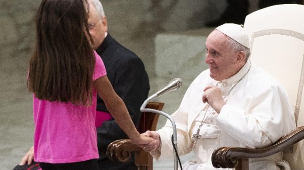 Papa,ipocriti amici Chiesa per interesse Papa,ipocriti amici Chiesa per interesse
