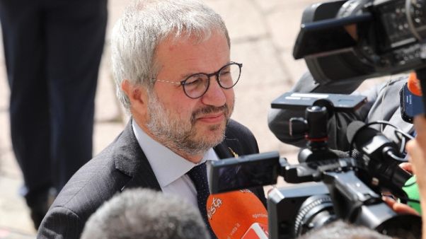 Borghi, lasciare Euro un bene per Italia Borghi, lasciare Euro un bene per Italia