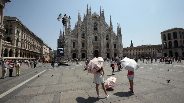 Molesta turiste giunte con sito vacanze Molesta turiste giunte con sito vacanze