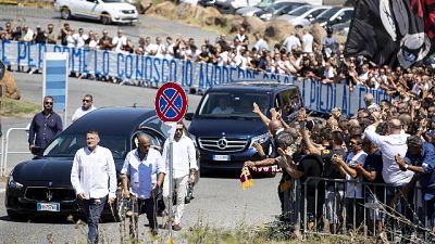 Ultras ucciso: al vaglio i saluti romani Ultras ucciso: al vaglio i saluti romani