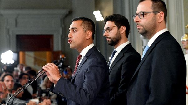 Di Maio, non lasciamo nave affondare Di Maio, non lasciamo nave affondare