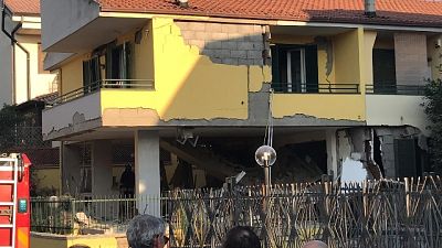 Esplode serbatoio gpl, due feriti Esplode serbatoio gpl, due feriti