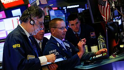 أداء متباين للأسهم الأمريكية مع انتظار المستثمرين كلمة رئيس مجلس الاحتياطي أداء متباين للأسهم الأمريكية مع انتظار المستثمرين كلمة رئيس مجلس الاحتياطي