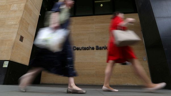 U.S. SEC fines Deutsche Bank $16 million to settle foreign corruption charges U.S. SEC fines Deutsche Bank $16 million to settle foreign corruption charges