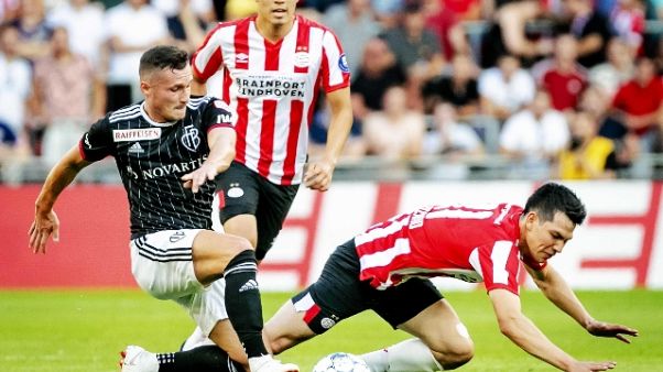 Napoli, è ufficiale l'ingaggio di Lozano Napoli, è ufficiale l'ingaggio di Lozano