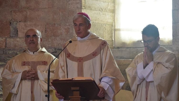 Vescovo Norcia, sfollati 'come' migranti