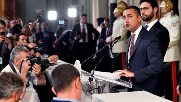 Di Maio, taglio degli eletti si fa Di Maio, taglio degli eletti si fa