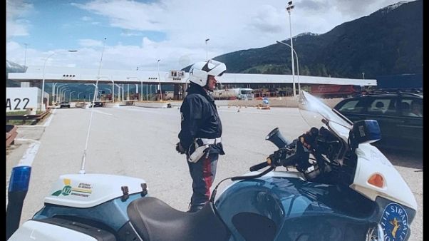 Per anni elude pedaggi autostrada Per anni elude pedaggi autostrada