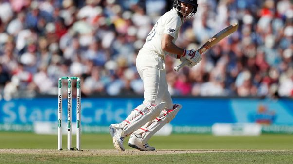 Root and Denly give England faint hope against Australia Root and Denly give England faint hope against Australia
