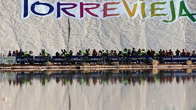 Vuelta: crono all'Astana, Lopez in rosso