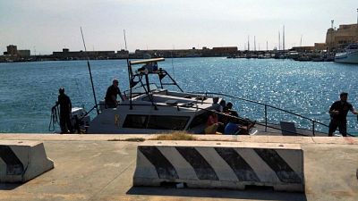 Migranti: 20 salvati in mare agrigentino Migranti: 20 salvati in mare agrigentino