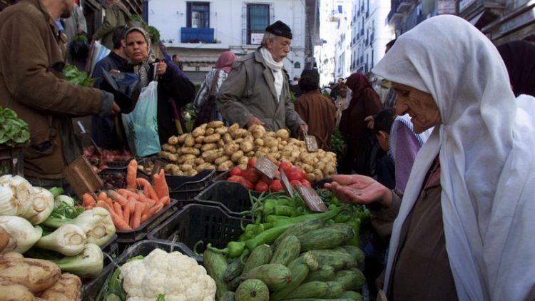 التضخم السنوي في الجزائر يهبط إلى 2.7% في يوليو